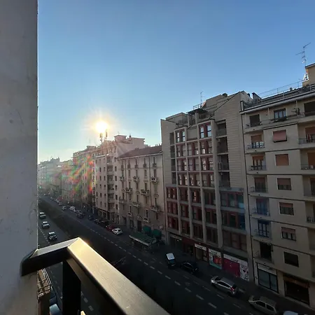 Im - Viale Monza Apartment