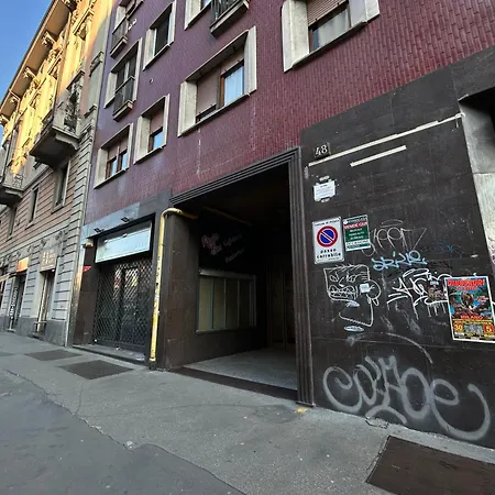 Im - Viale Monza * Milano